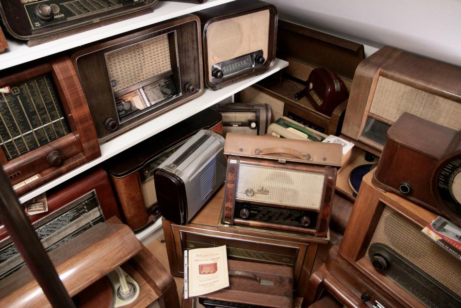 Sammlung alter Radios von Jörg Chowanetz
